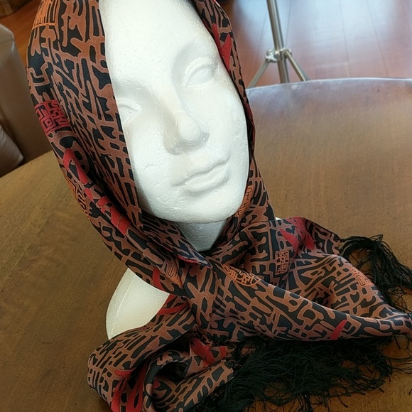 Accessories - VINTAGE ORIENTAL 100% SILK SCARF!
